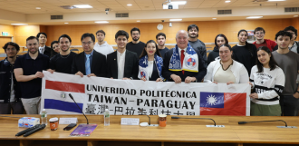 巴拉圭駐臺大使傅達耀伉儷與臺巴科大學生座談 關注高教合作與人才培育成效